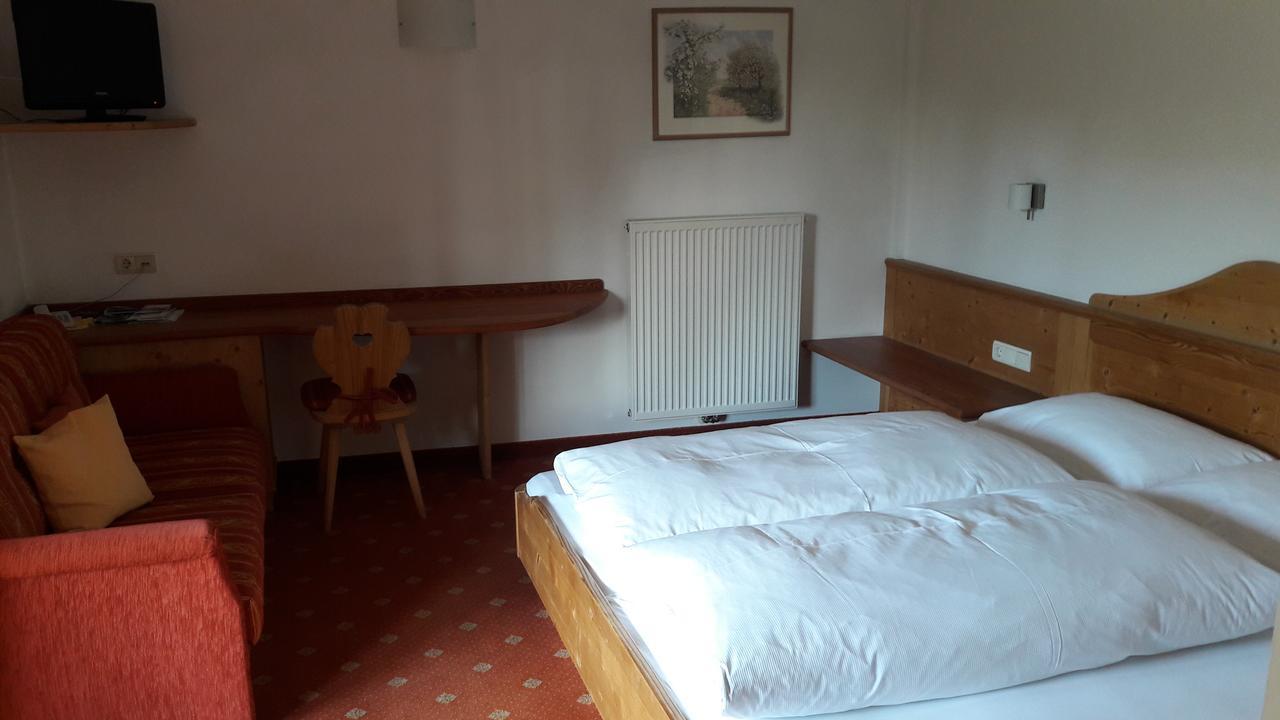 Hotel Arnstein Santa Gertrude Zewnętrze zdjęcie